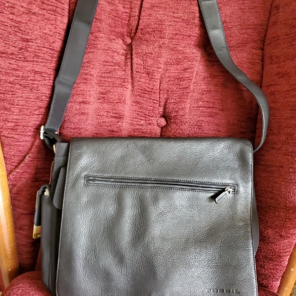 Fossil purse, NWT